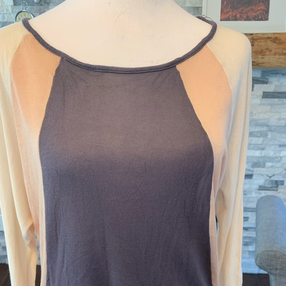 FOREVER 21 tri color top